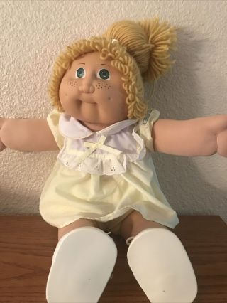 Vintage Jesmar Cabbage Patch Kid - Blond Haired Girl W/extra Outfit