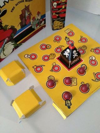 (5731) Vintage 1943 Jolly Roger The Action Marble Game 2