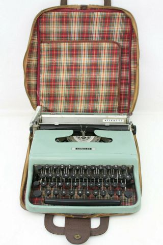 Vintage Underwood Olivetti Lettera 22 Portable Typewriter Case