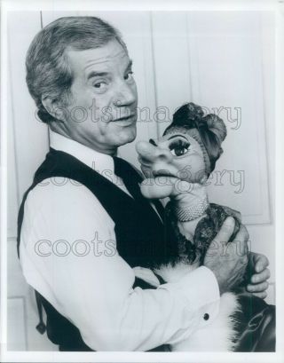 Press Photo Johnny Haymer With Puppet Madame 