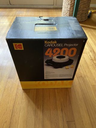 Vintage Kodak Carousel 4200 Slide Projector With Remote/clicker (no Trays)