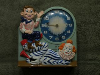 Vintage Howdy Doody And Clarabelle Talking Alarm Clock Great Graphics,