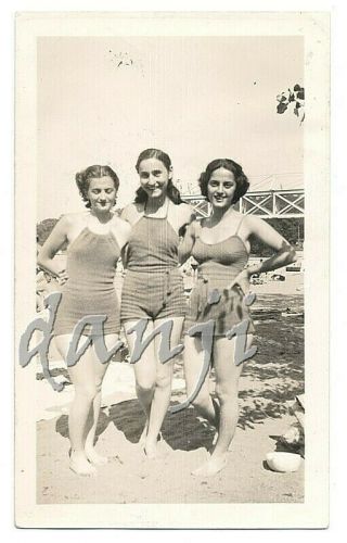 Shapely Swimsuit Girls In A Side Hug Pose At Lake Hopatcong Nj 1932 Pinup Photo