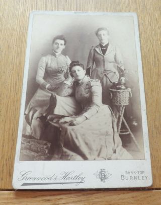Victorian Cabinet Photograph Card Lovely Photo Of Three Young Ladies