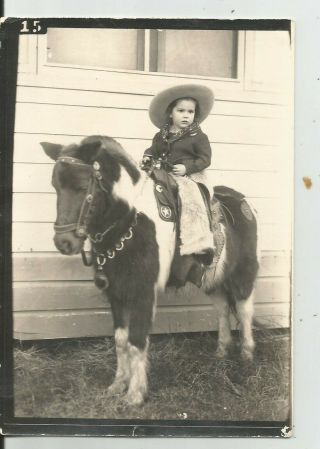 Photo LITTLE COWBOY GIRL on B&W PONY 1920 - 30s Traveling Photographer Louisiana 2