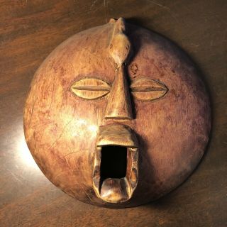 Vintage African Tribal Hand Carved Wood From Ghana Wall Mask 11.  5 Inch Diameter