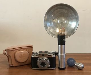 Vintage Bolsey Model B2 35mm Camera With Flash - Work