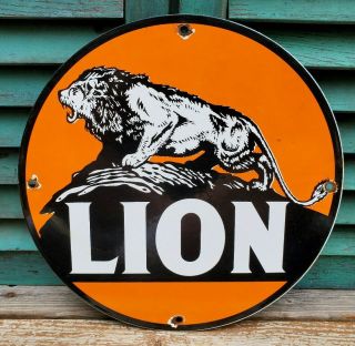 Old Vintage Lion Gasoline Porcelain Enamel Gas Pump Station Pump Advertise Sign