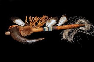 Native American Authentic Chippewa / Cree Tribal Buffalo Horn Rattle