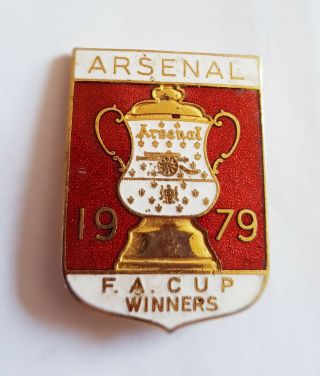 Vintage Arsenal Football Club F.  A.  Cup Winners 1979 - Metal Enamel Coffer Badge