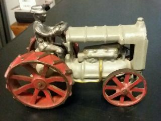 Arcade Fordson Tractor.  Larger 275.  Paint Is Awesome 5 3/4 "