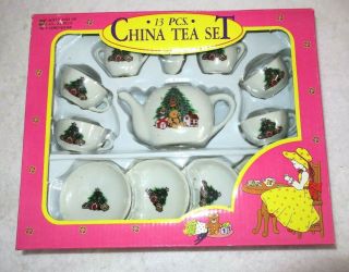 Childs Mini 13 Pc China Tea Set Christmas Tree Bear Box Rare Vtg