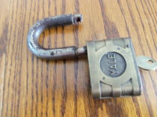Old Vtg Collectible Yale Padlock Lock With Key Made In Usa