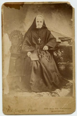 Nun & Books Vintage Religious Photo By Ed.  Garne,  Montreal Quebec