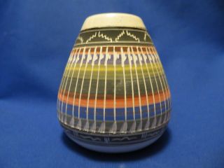 Stunning Authentic Navajo Southwest Rainbow Hand Etched Pottery Bowl Vase