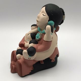 Vtg Southwest Heritage Native American Storyteller Children Figurine 1988 Signed 2