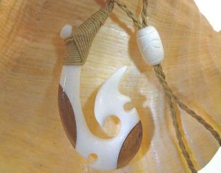 29mm Master Carved Hawaiian Koa Wood Water Buffalo Bone Composite Fish Hook 3