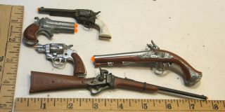 5 Vintage Marx Toy Miniature Famous Firearms Guns Flintlock 6 Shooter Derringer