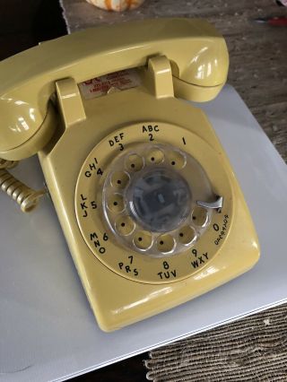 Vintage Bell System Western Electric Yellow Rotary Dial Phone 500dm Retro