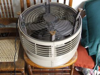Vintage Hunter 3 Speed Hassock Fan—tested—runs Smoothly On All 3 Speed—very Good