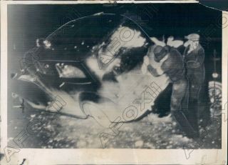 1937 Flint Michigan Fisher Body Plant Strikers Turn Over Police Car Press Photo