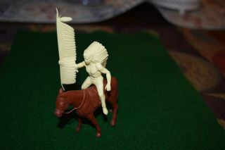 Marx Wagon Train Cream Colored 54 Mm Indian Mounted Chief W / Lance