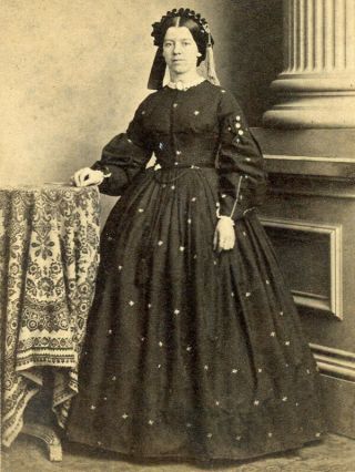 Civil War Cdv Fine Lady By Evans & Prince Of York Pennsylvania