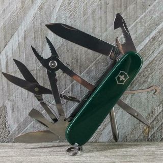 Victorinox Deluxe Tinker Green Swiss Army Knife Cond Multi - Tool Pliers