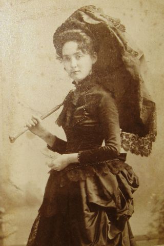 Cabinet Photo Young Woman Aunt Nellie W/ Parasol Lovely Bustle Dress