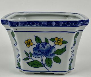 Blue And White Chinese Porcelain Cachepot 6” X 3.  75” Vintage