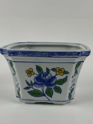 Blue And White Chinese Porcelain Cachepot 6” x 3.  75” Vintage 3