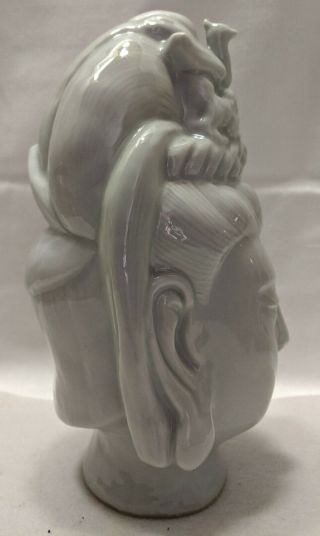 Large Vintage Blanc de Chine Porcelain Guan Yin Bust with Bird in Hair 2