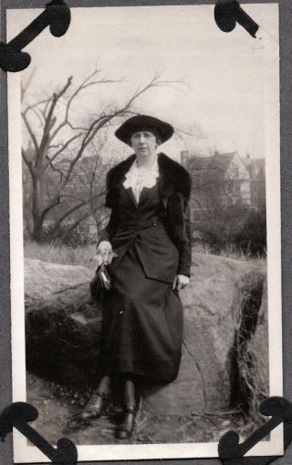 Vintage Photograph 1920 - 30s Women 
