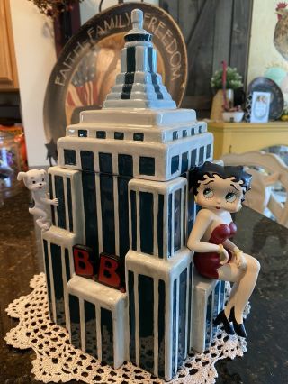 Betty Boop Cookie Jar Empire State Building Ceramic Vintage 1998