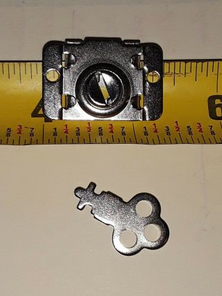 Jennings Little Duke Slot Machine Lock & Key