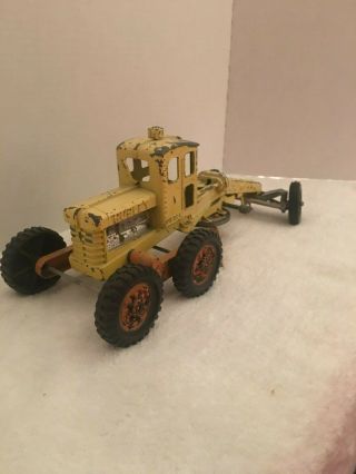 vintage hubley cast iron yellow road grader with movable blade and wheels 3