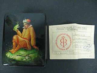 Vtg Russian Lacquer Hand - Painted Wooden Box Boy with Frog Signed 2