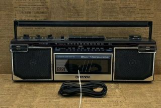 Vintage Sanyo M7020 Boombox Stereo Radio Cassette Recorder Ghettoblaster 80s