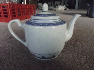 Teapot Tea Pot Chinese Ware Porcelain Rice Grains Blue White Jingdezhen Riceware