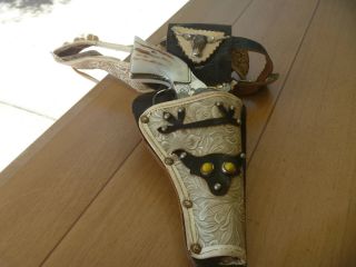 Vintage 1950s Kilgore Cap Gun And Holster “cheyenne” With Belt And Holster