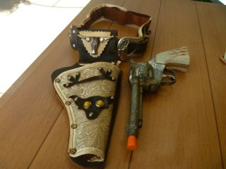 Vintage 1950s Kilgore Cap Gun And Holster “CHEYENNE” with Belt and Holster 2