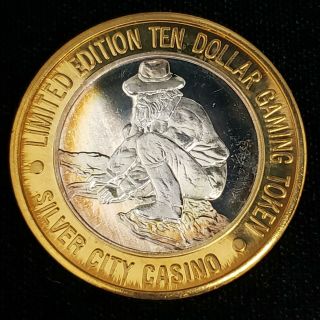 1994 Ct Silver City Casino 999 Silver Strike $10 Gold Panner Gaming Token 9ss412