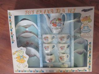 Vintage Child ' s 17 Piece China Tea Set 3017 3
