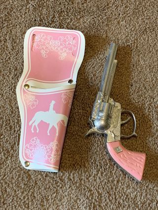 Vintage Cowgirl Hubley Halco Metal Die Cast Toy Cap Gun Pistol Pink Handle Prop