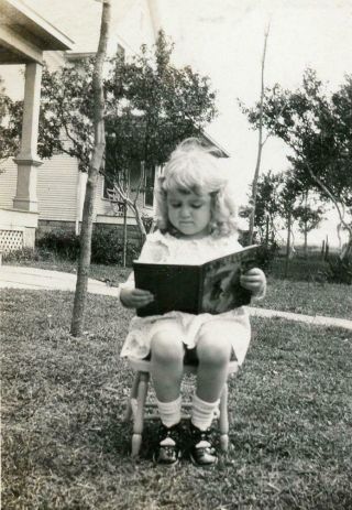 H249 Vtg Photo Little Girl Reading A Book,  Great Bend Ks C 1930 