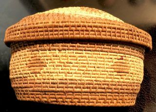 Vintage Native American Hand Woven Tobacco Basket With Lid
