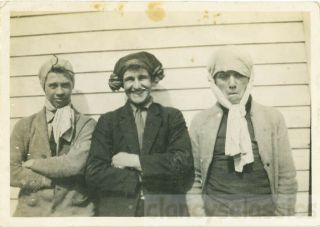 1920 Three Men Wear Strange Women 