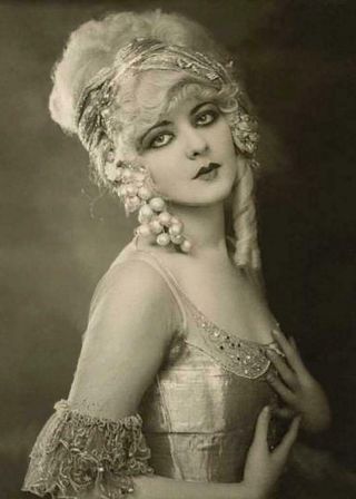 Antique Photo.  Alice Terry - American Actress 1920s.  Photo Reprint 5x7