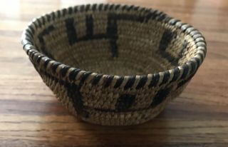 Vintage Native American Basket (bowl) 2 1/2x4 X6