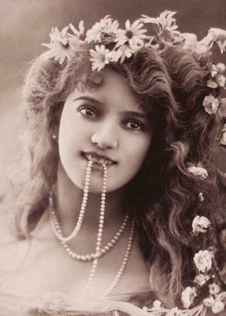 Antique Photo.  Arlette Dorgere,  French Actress Model.  Photo Print 5x7